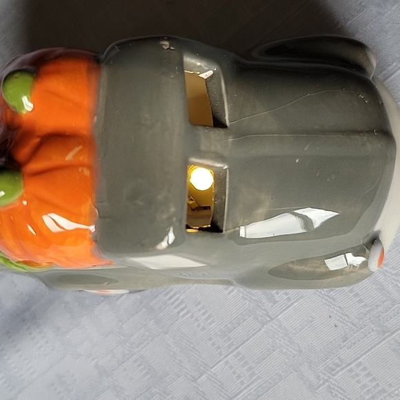 Ceramic farm truck decor - Picture 5 of 5